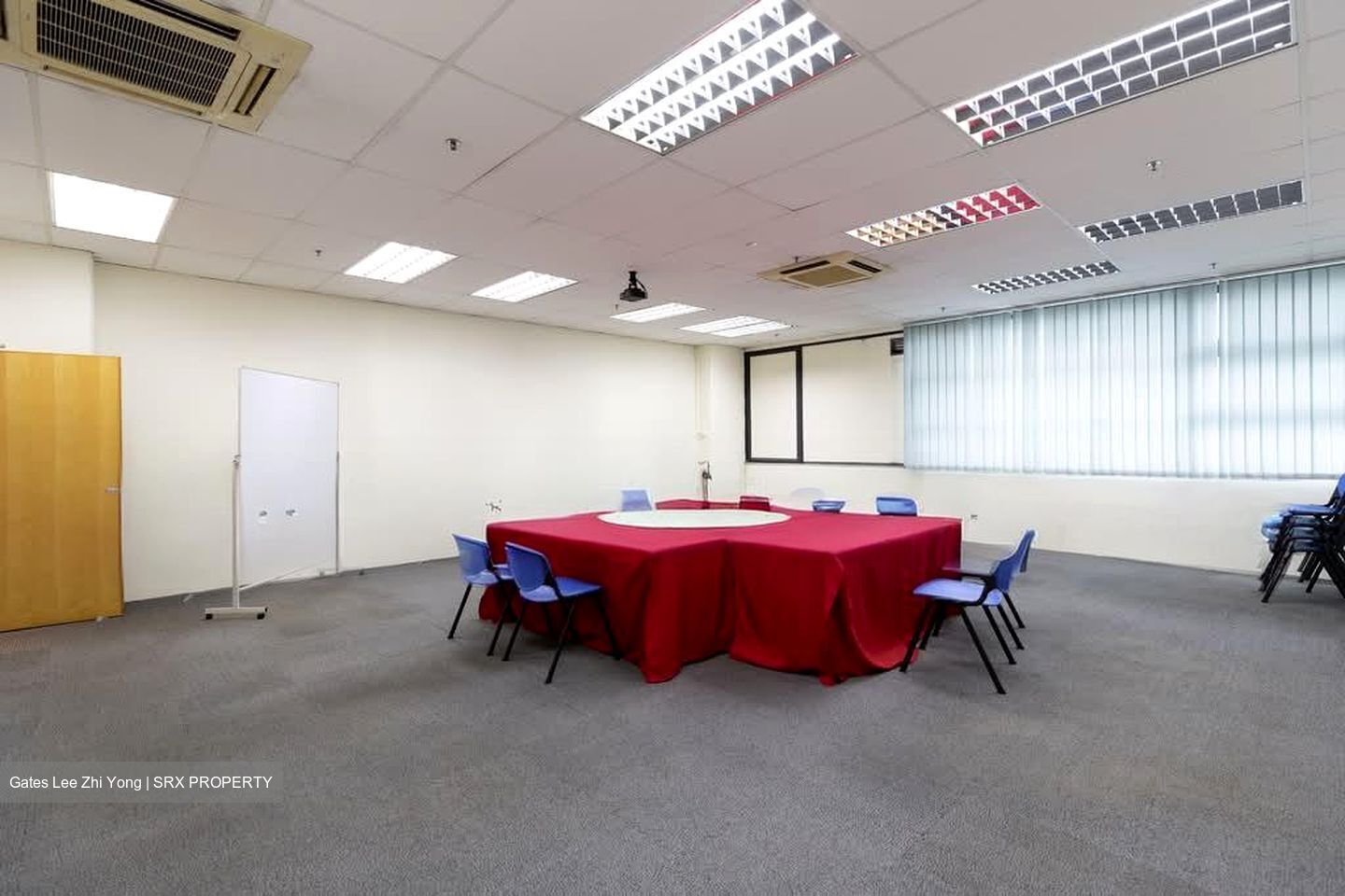 E-centre @ Redhill (D3), Factory #569157051